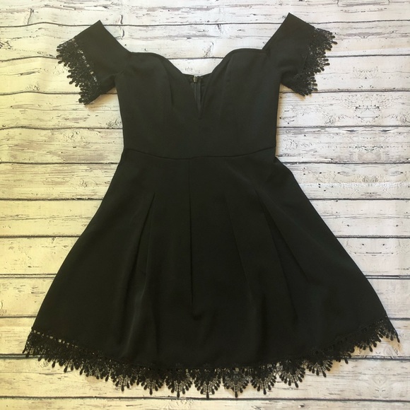 Revolve Lovers + Friends Heaven Sent dress - Picture 2 of 11
